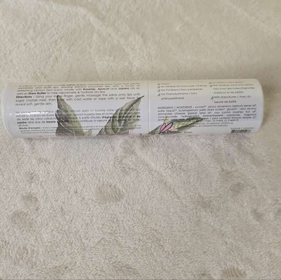 Seraphine Botanicals Sugar + Lemon Moisterizing Lip Buffer - Picture 7 of 7